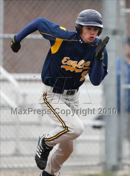 Thumbnail 3 in Sutherland @ Irondequoit photogallery.