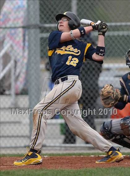 Thumbnail 2 in Sutherland @ Irondequoit photogallery.