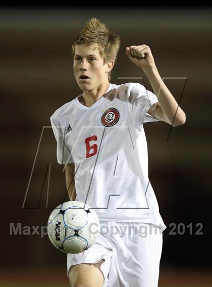 Thumbnail 3 in Smoky Hill vs. Cherry Creek (CHSAA 5A Semifinal) photogallery.