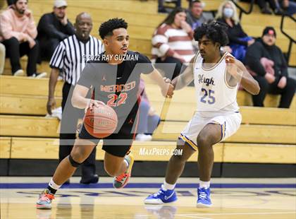 Thumbnail 1 in Merced @ Clovis photogallery.
