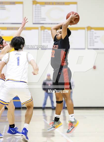 Thumbnail 3 in Merced @ Clovis photogallery.