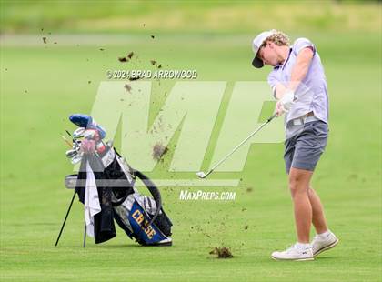 Thumbnail 1 in NCHSAA 2A Final (Day 1) photogallery.