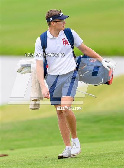 Thumbnail 1 in NCHSAA 2A Final (Day 1) photogallery.