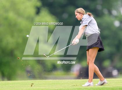 Thumbnail 2 in NCHSAA 2A Final (Day 1) photogallery.