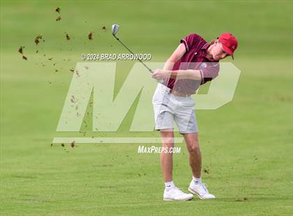 Thumbnail 2 in NCHSAA 2A Final (Day 1) photogallery.
