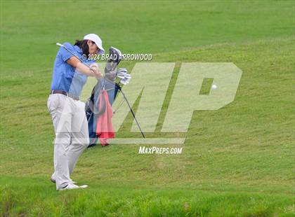 Thumbnail 2 in NCHSAA 2A Final (Day 1) photogallery.