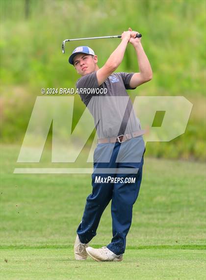 Thumbnail 1 in NCHSAA 2A Final (Day 1) photogallery.