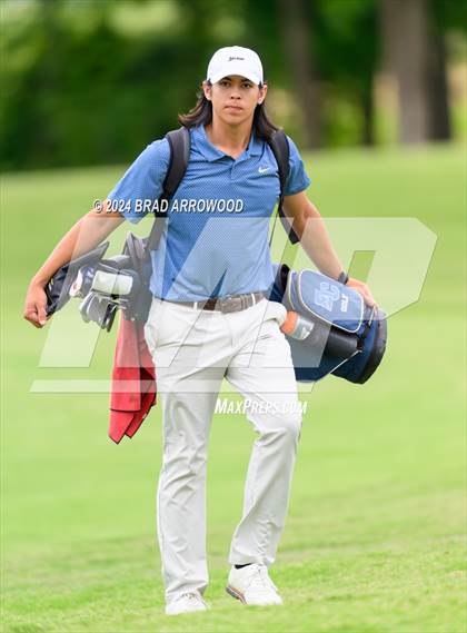 Thumbnail 1 in NCHSAA 2A Final (Day 1) photogallery.