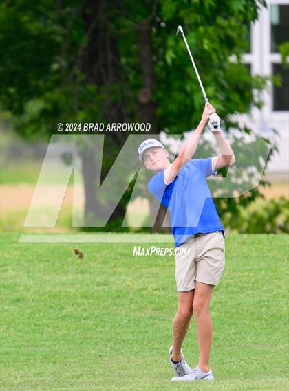 Thumbnail 2 in NCHSAA 2A Final (Day 1) photogallery.