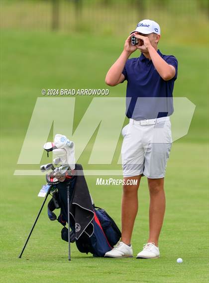 Thumbnail 1 in NCHSAA 2A Final (Day 1) photogallery.
