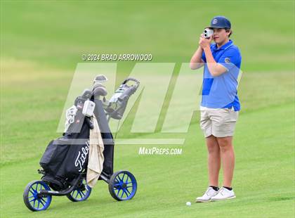 Thumbnail 2 in NCHSAA 2A Final (Day 1) photogallery.