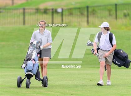 Thumbnail 1 in NCHSAA 2A Final (Day 1) photogallery.