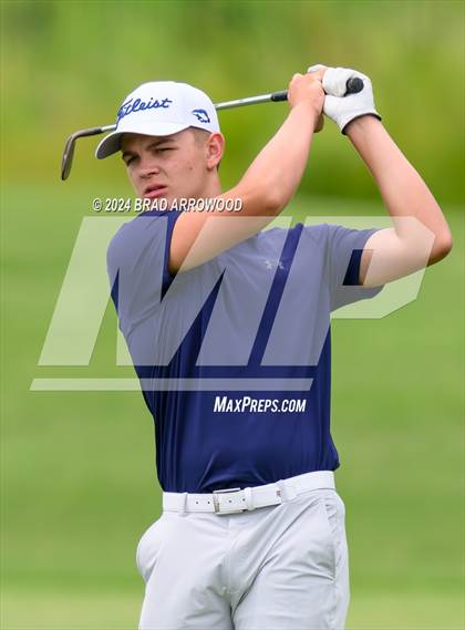 Thumbnail 2 in NCHSAA 2A Final (Day 1) photogallery.