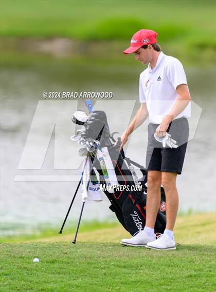 Thumbnail 2 in NCHSAA 2A Final (Day 1) photogallery.