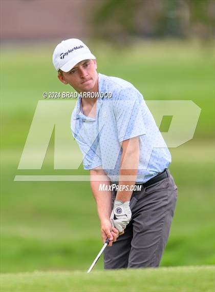 Thumbnail 2 in NCHSAA 2A Final (Day 1) photogallery.