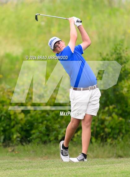 Thumbnail 3 in NCHSAA 2A Final (Day 1) photogallery.