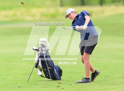 Thumbnail 2 in NCHSAA 2A Final (Day 1) photogallery.
