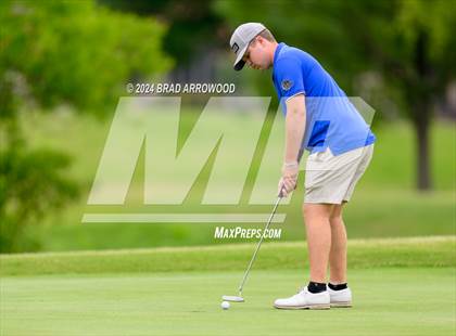 Thumbnail 2 in NCHSAA 2A Final (Day 1) photogallery.