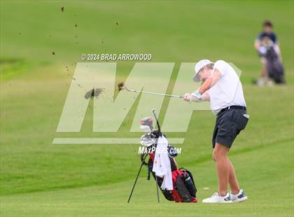 Thumbnail 1 in NCHSAA 2A Final (Day 1) photogallery.
