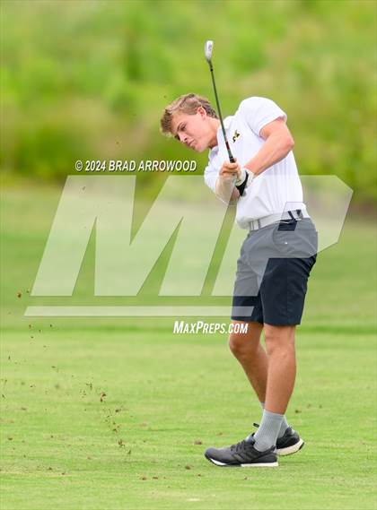 Thumbnail 1 in NCHSAA 2A Final (Day 1) photogallery.