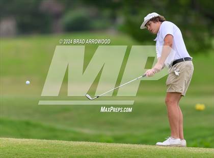 Thumbnail 2 in NCHSAA 2A Final (Day 1) photogallery.