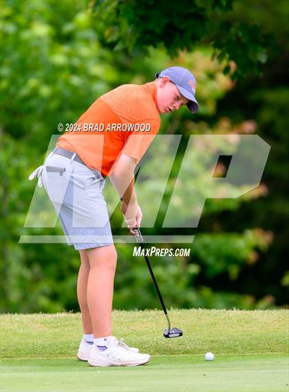 Thumbnail 2 in NCHSAA 2A Final (Day 1) photogallery.