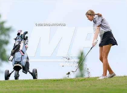 Thumbnail 2 in NCHSAA 2A Final (Day 1) photogallery.