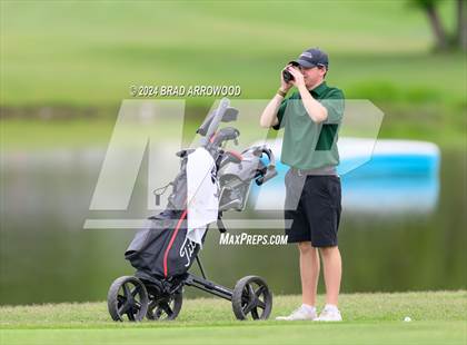 Thumbnail 2 in NCHSAA 2A Final (Day 1) photogallery.