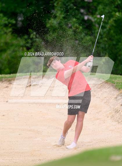 Thumbnail 2 in NCHSAA 2A Final (Day 1) photogallery.