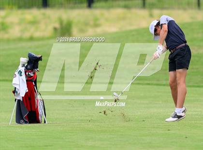 Thumbnail 3 in NCHSAA 2A Final (Day 1) photogallery.