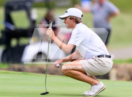 Thumbnail 2 in NCHSAA 2A Final (Day 1) photogallery.