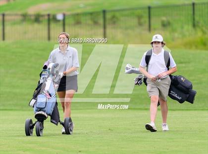 Thumbnail 3 in NCHSAA 2A Final (Day 1) photogallery.