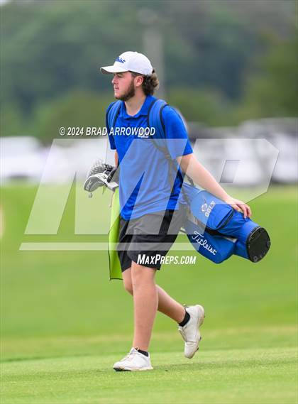 Thumbnail 2 in NCHSAA 2A Final (Day 1) photogallery.