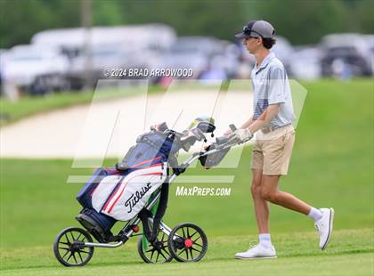 Thumbnail 2 in NCHSAA 2A Final (Day 1) photogallery.