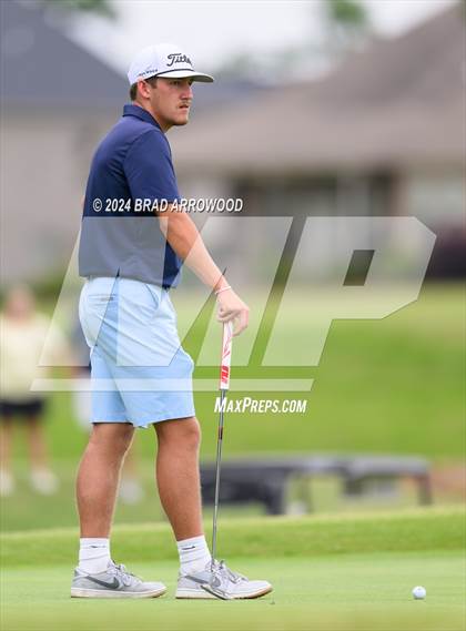Thumbnail 2 in NCHSAA 2A Final (Day 1) photogallery.