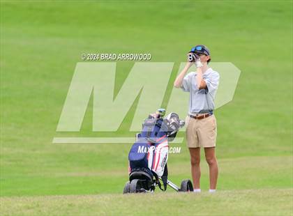 Thumbnail 3 in NCHSAA 2A Final (Day 1) photogallery.