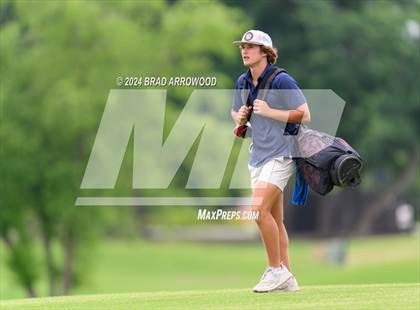 Thumbnail 2 in NCHSAA 2A Final (Day 1) photogallery.