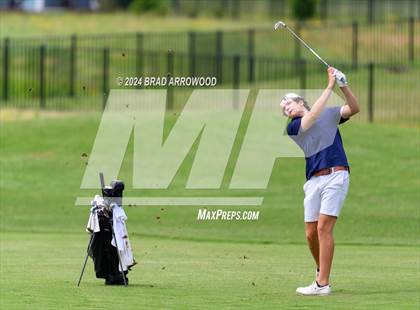 Thumbnail 2 in NCHSAA 2A Final (Day 1) photogallery.