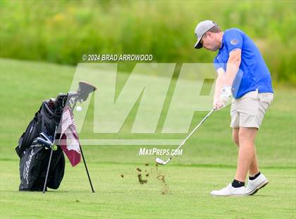 Thumbnail 2 in NCHSAA 2A Final (Day 1) photogallery.