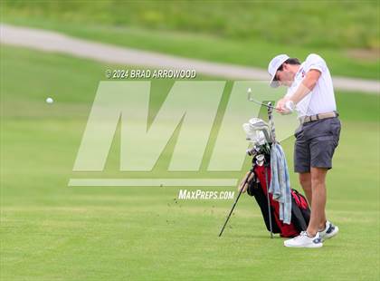 Thumbnail 1 in NCHSAA 2A Final (Day 1) photogallery.