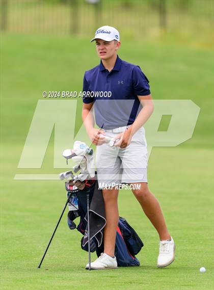 Thumbnail 2 in NCHSAA 2A Final (Day 1) photogallery.