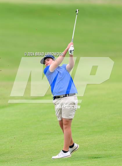 Thumbnail 1 in NCHSAA 2A Final (Day 1) photogallery.