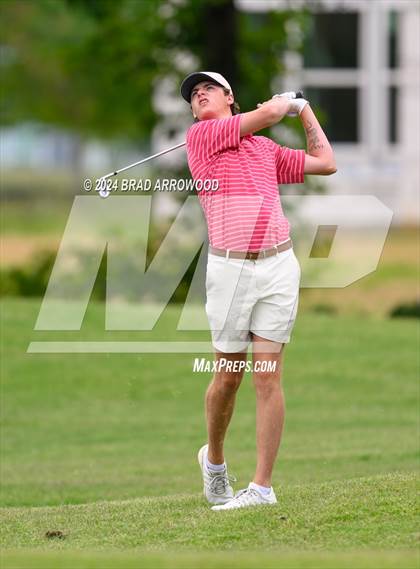 Thumbnail 2 in NCHSAA 2A Final (Day 1) photogallery.
