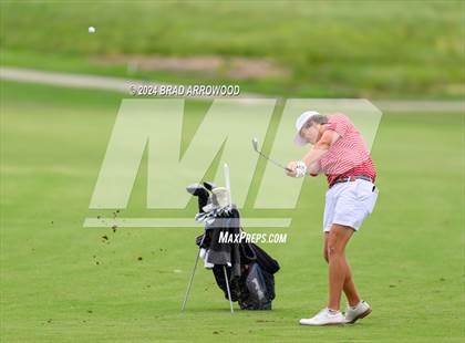 Thumbnail 2 in NCHSAA 2A Final (Day 1) photogallery.