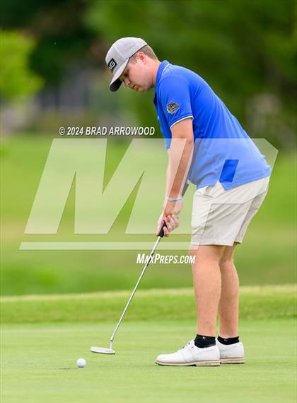 Thumbnail 1 in NCHSAA 2A Final (Day 1) photogallery.