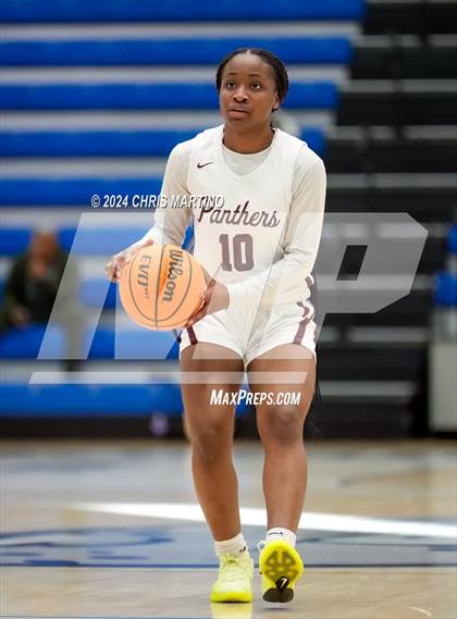 Thumbnail 3 in Lakeside vs Burke County (100 Black Men of Augusta Thanksgiving Classic) photogallery.