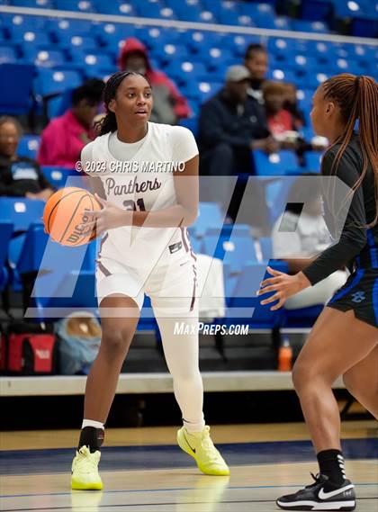 Thumbnail 3 in Lakeside vs Burke County (100 Black Men of Augusta Thanksgiving Classic) photogallery.
