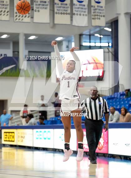 Thumbnail 2 in Lakeside vs Burke County (100 Black Men of Augusta Thanksgiving Classic) photogallery.