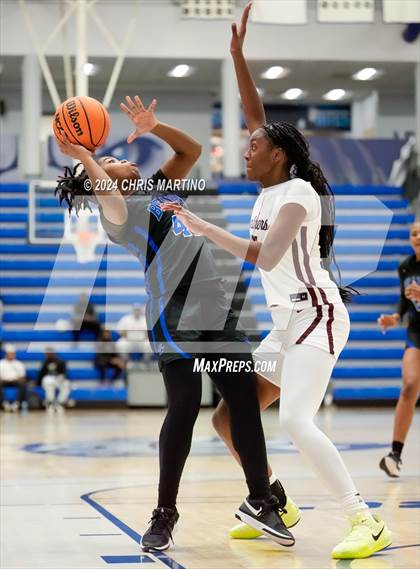 Thumbnail 1 in Lakeside vs Burke County (100 Black Men of Augusta Thanksgiving Classic) photogallery.