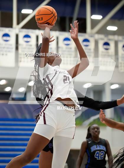 Thumbnail 3 in Lakeside vs Burke County (100 Black Men of Augusta Thanksgiving Classic) photogallery.